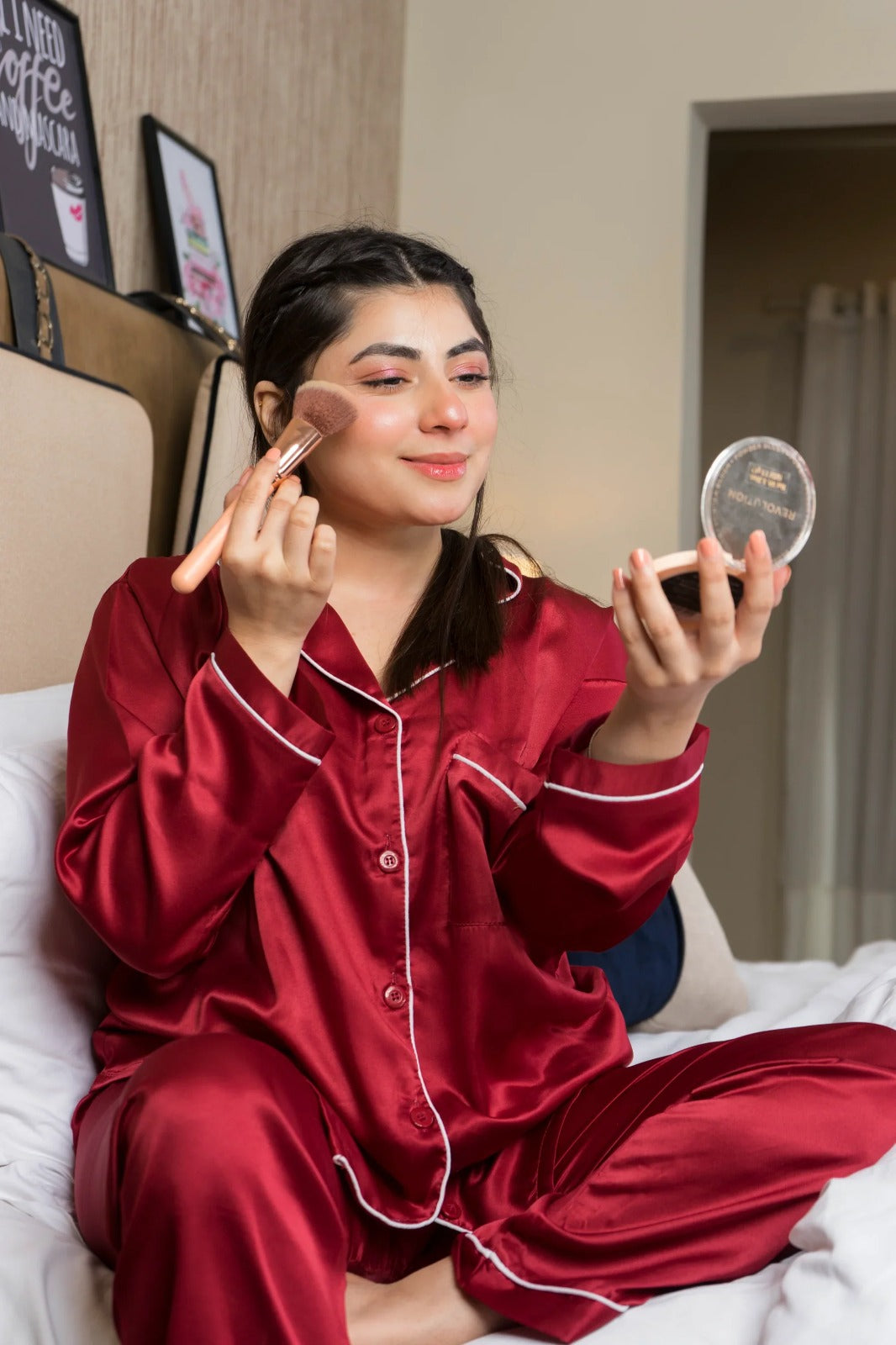 Breathable Two-Piece Silk PJ Set for Comfortable Sleep

